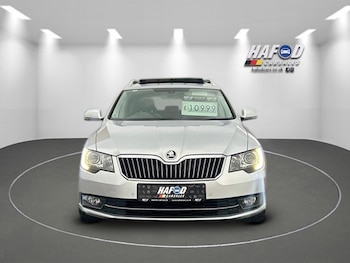 Used Skoda Superb 2014 for sale - 75770617: Photo