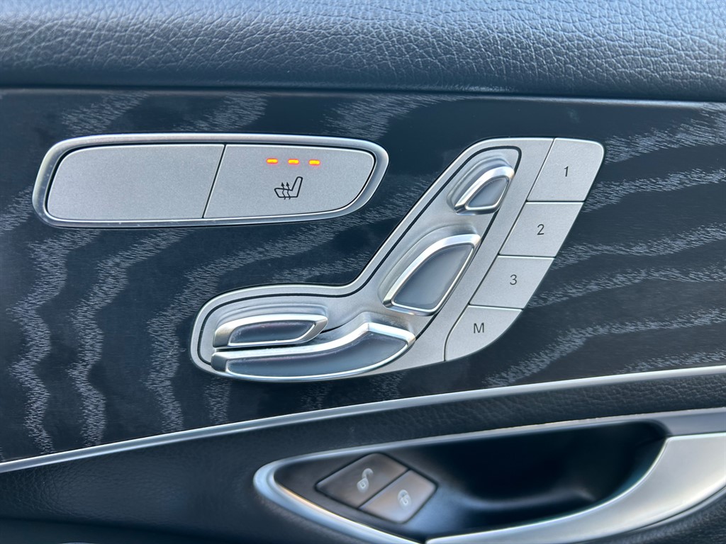 Used Mercedes-Benz GLC 2016 for sale - 76541519: Photo 11