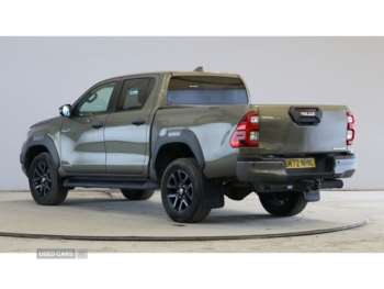 Used Toyota Hilux 2023 for sale - 74800432: Photo