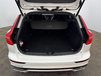 Used Volvo V60 2021 for sale - 76296495: Photo