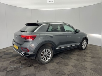 Used Volkswagen T-Roc 2022 for sale - 76825277: Photo