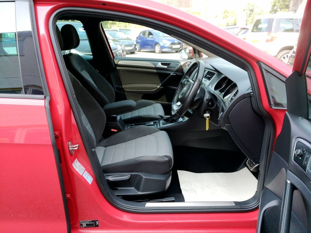 Used Volkswagen Golf 2016 for sale - 76393903: Photo 10