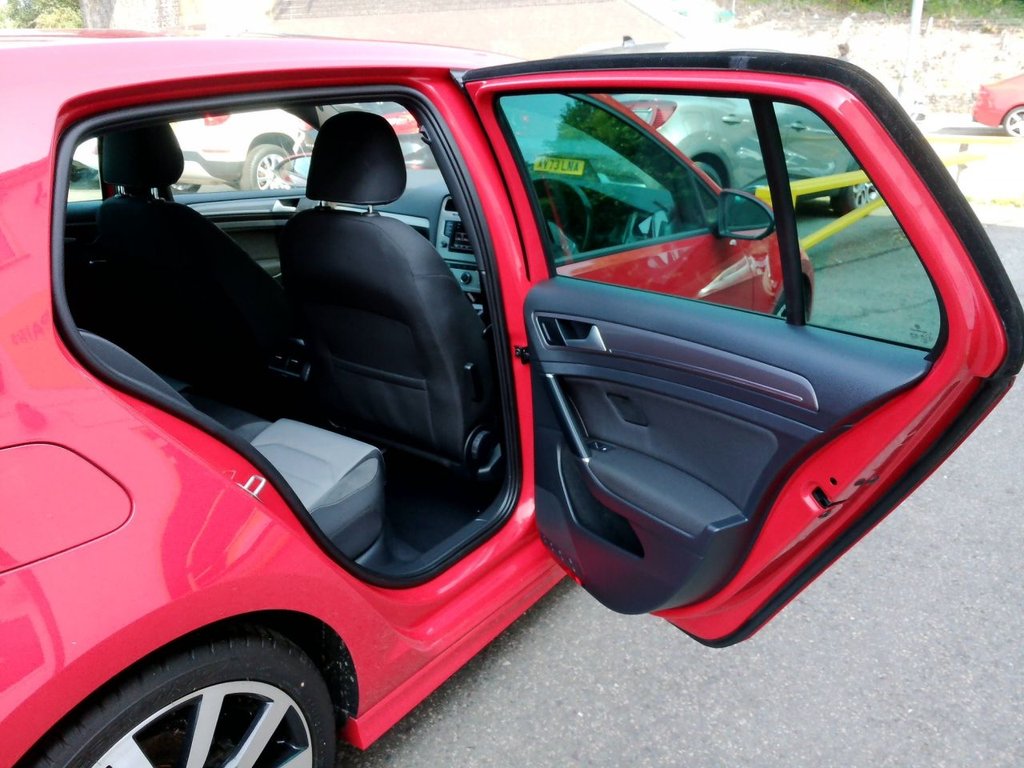 Used Volkswagen Golf 2016 for sale - 76393903: Photo 15