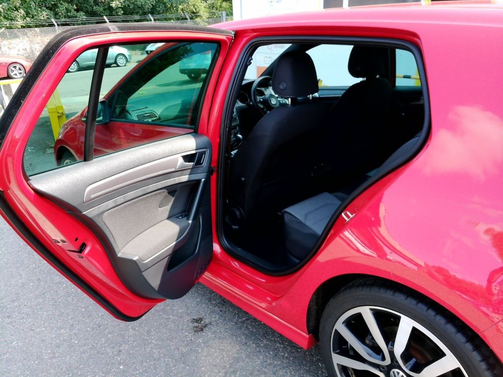 Used Volkswagen Golf 2016 for sale - 76393903: Photo 20