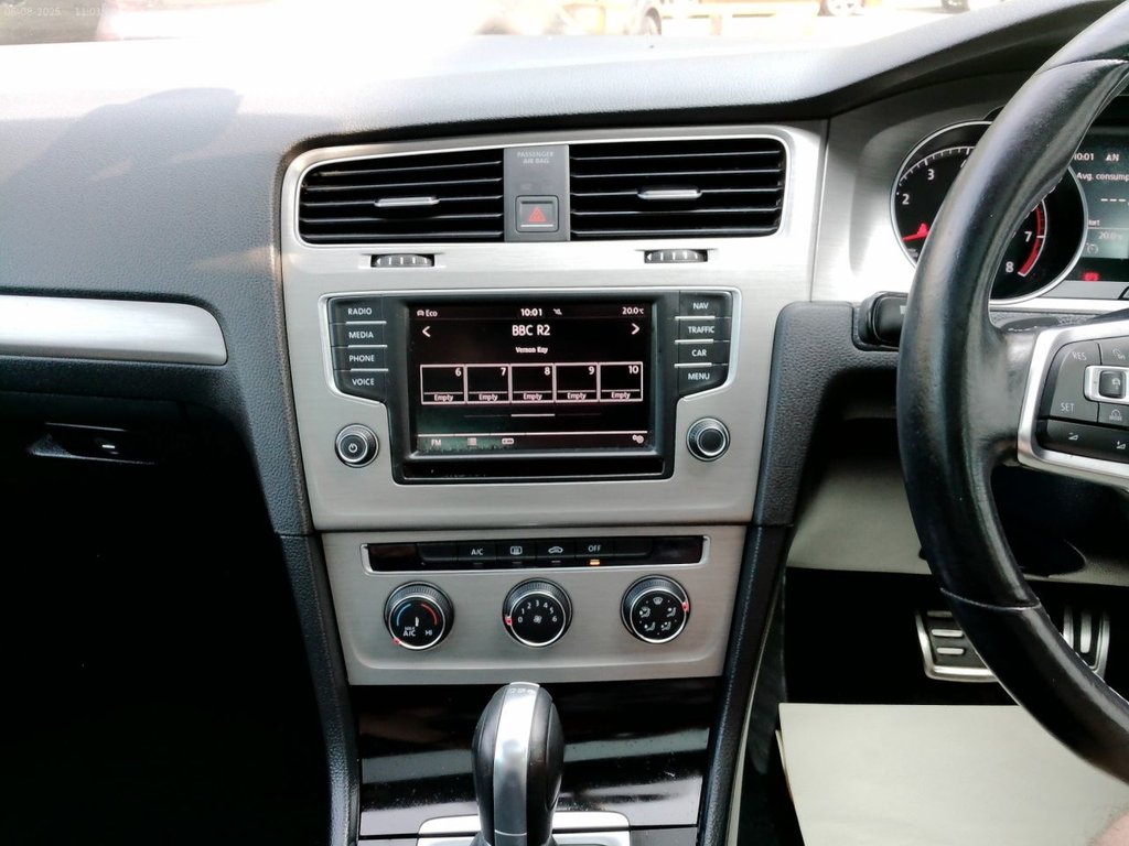 Used Volkswagen Golf 2016 for sale - 76393903: Photo 36