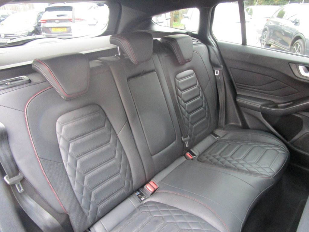 Used Ford Focus 2022 for sale - 76393882: Photo 12