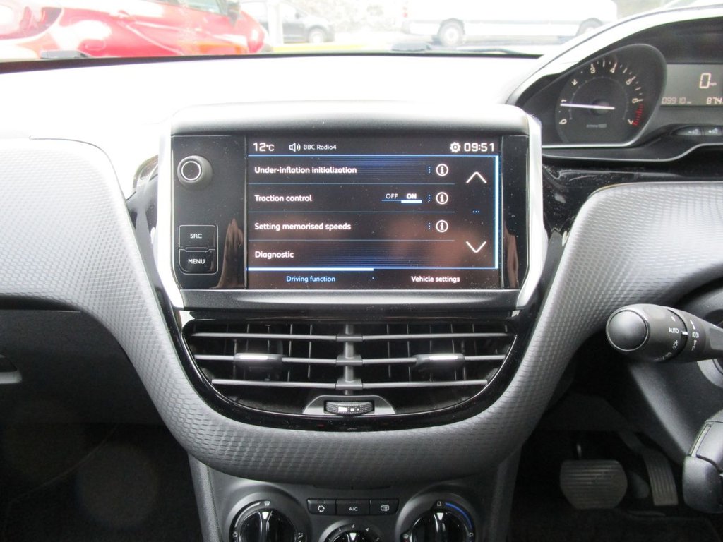 Used Peugeot 208 2018 for sale - 76393874: Photo 24