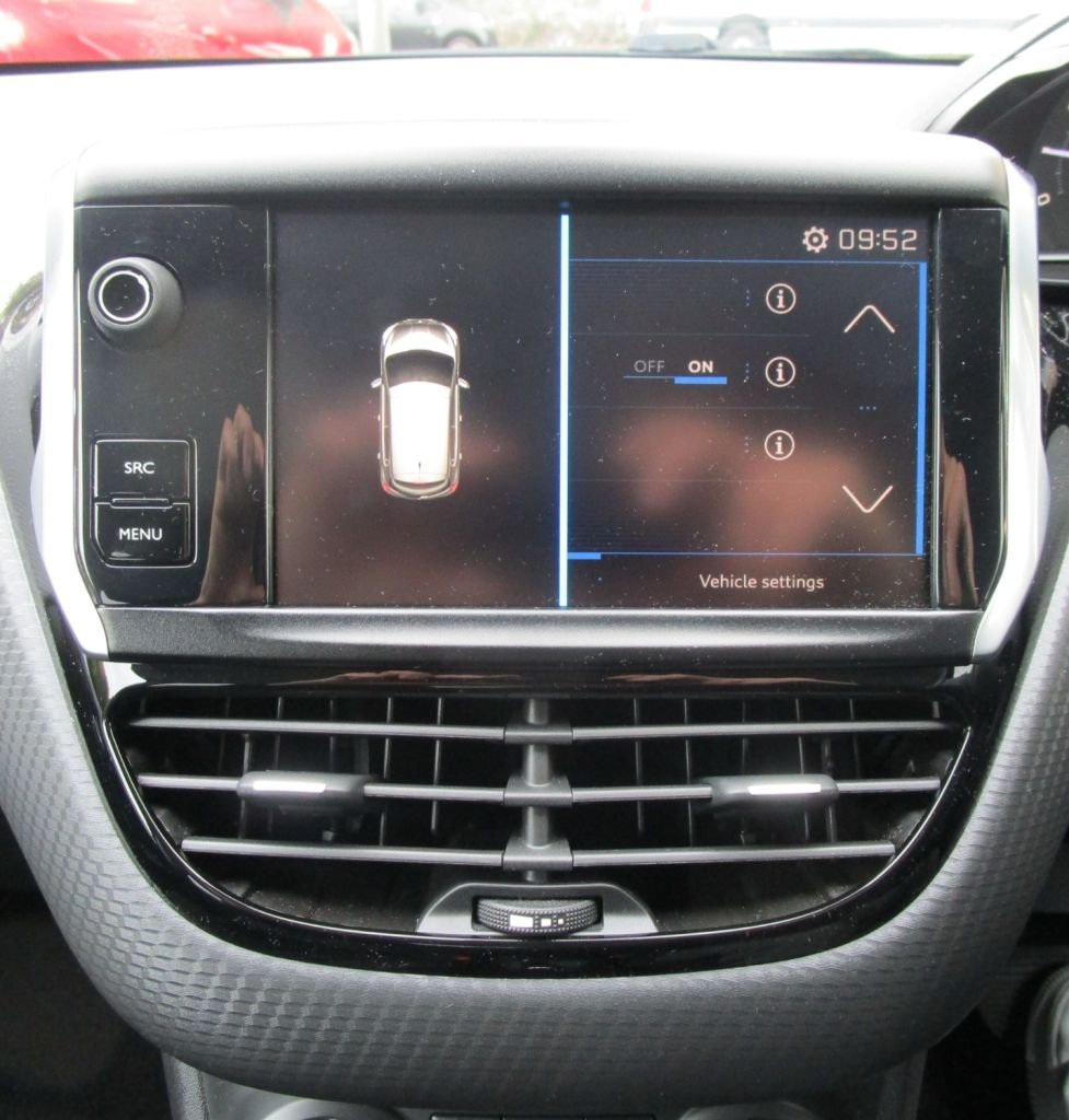 Used Peugeot 208 2018 for sale - 76393874: Photo 31