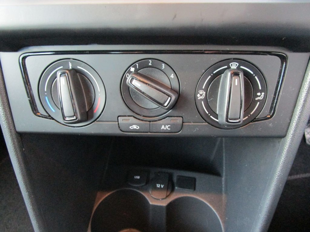 Used Volkswagen Polo 2014 for sale - 76474656: Photo 27