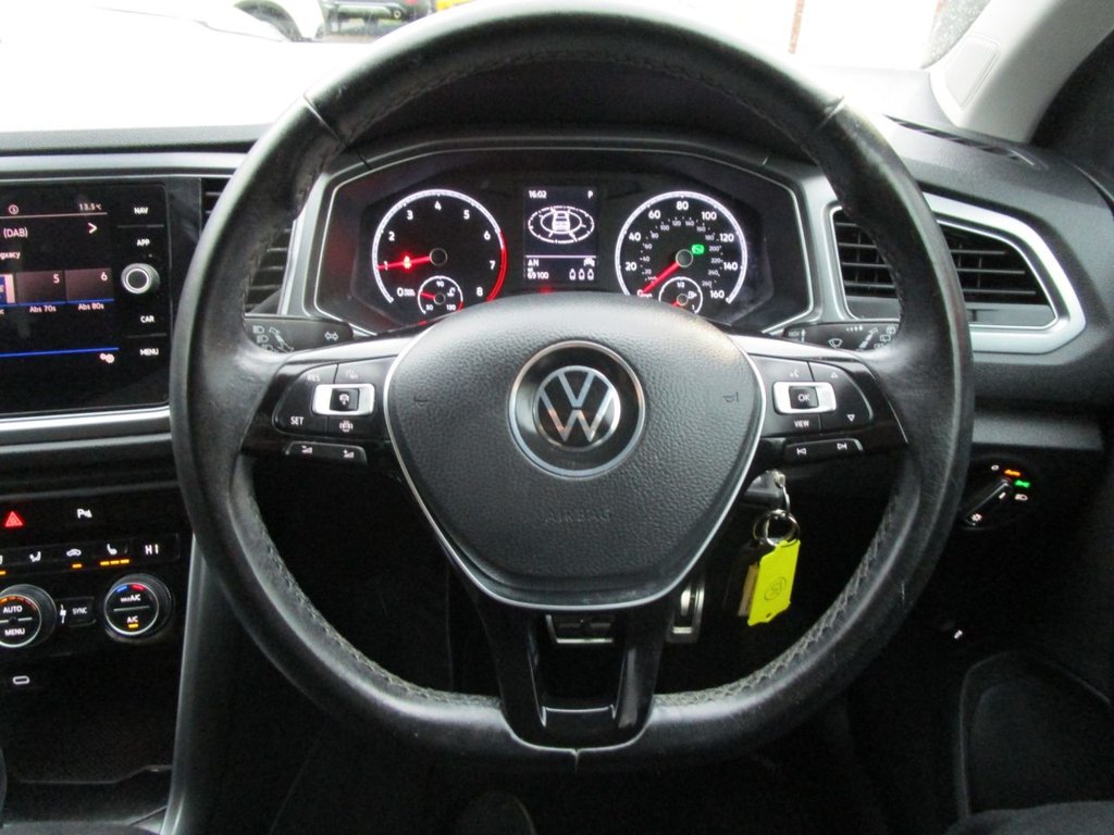Used Volkswagen T-Roc 2021 for sale - 76582274: Photo 22