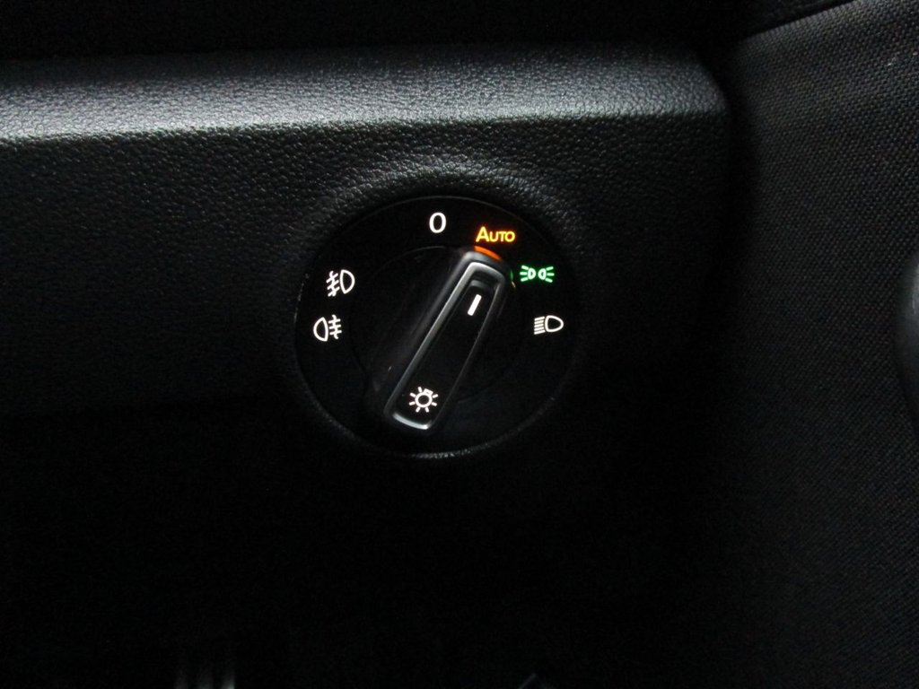 Used Volkswagen T-Roc 2021 for sale - 76582274: Photo 24