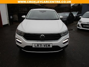 Used Volkswagen T-Roc 2021 for sale - 76582274: Photo