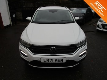 Used Volkswagen T-Roc 2021 for sale - 76582274: Photo