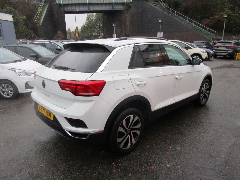 Used Volkswagen T-Roc 2021 for sale - 76582274: Photo 8