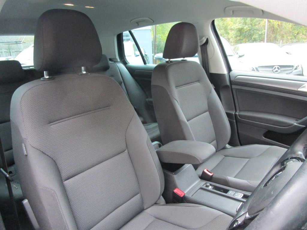 Used Volkswagen Golf 2019 for sale - 76445743: Photo 10