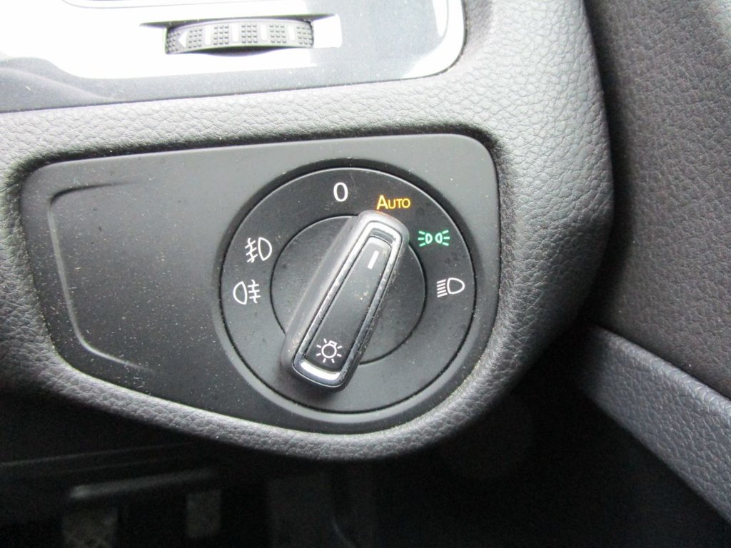 Used Volkswagen Golf 2019 for sale - 76445743: Photo 20