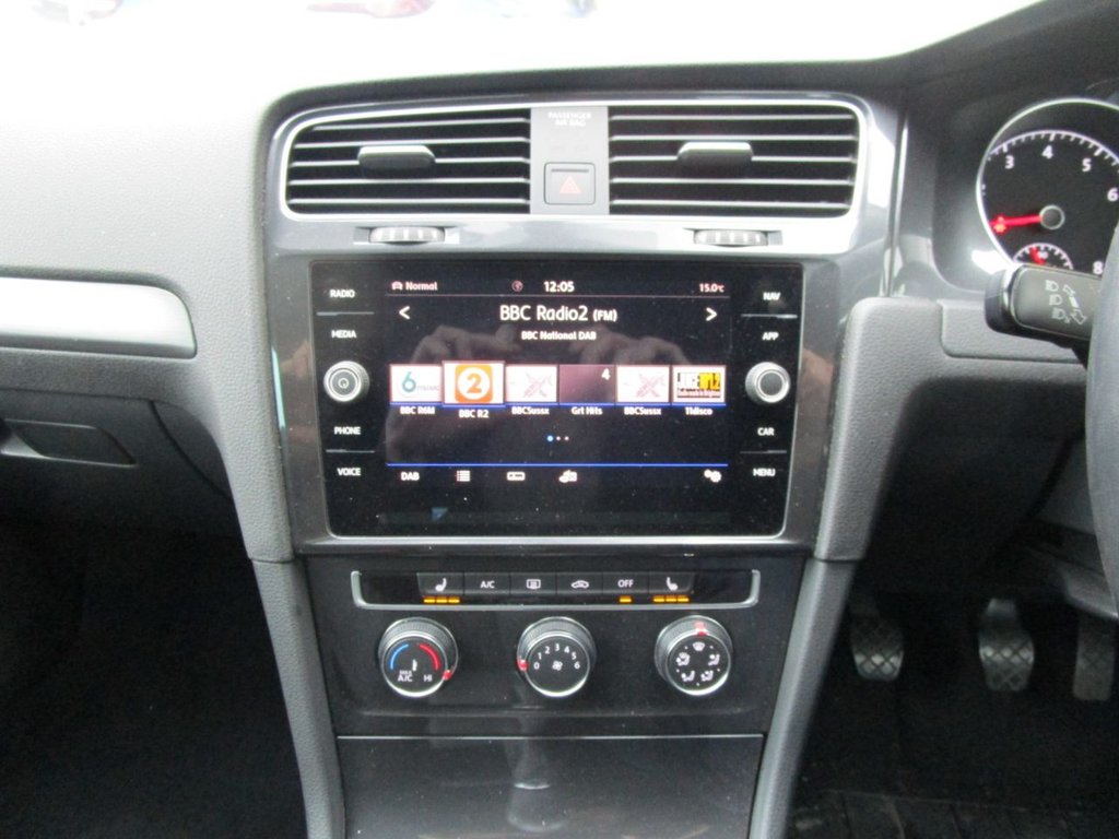 Used Volkswagen Golf 2019 for sale - 76445743: Photo 23