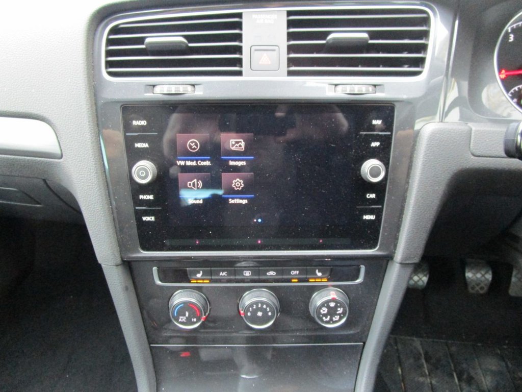 Used Volkswagen Golf 2019 for sale - 76445743: Photo 25