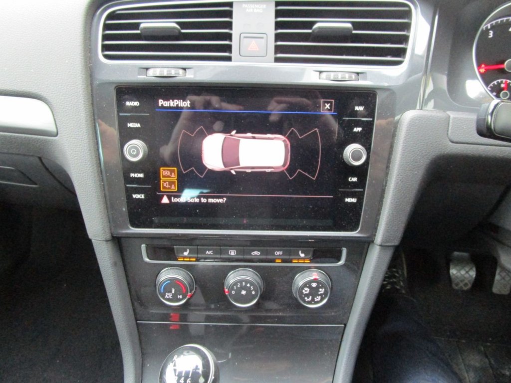 Used Volkswagen Golf 2019 for sale - 76445743: Photo 29