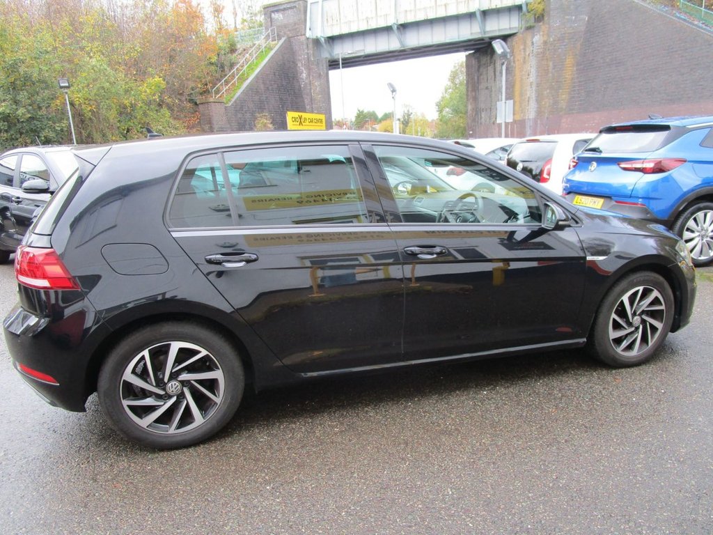 Used Volkswagen Golf 2019 for sale - 76445743: Photo 9