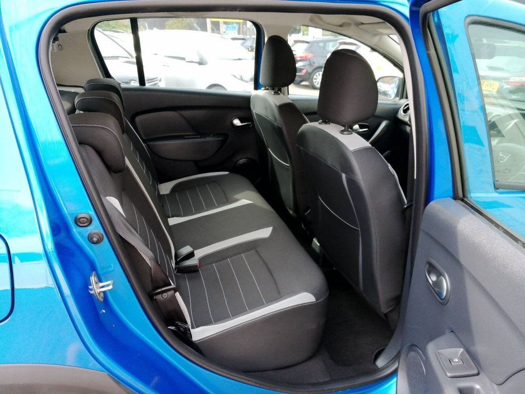 Used Dacia Sandero Stepway 2018 for sale - 76393873: Photo 13