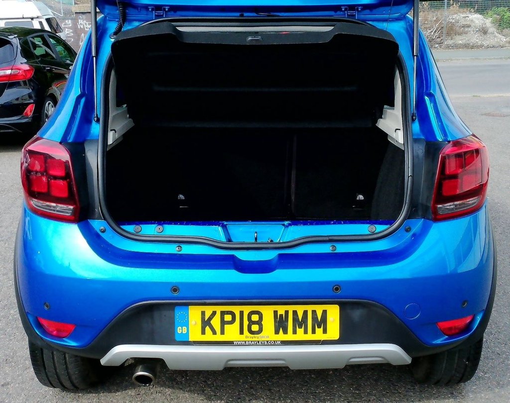 Used Dacia Sandero Stepway 2018 for sale - 76393873: Photo 15