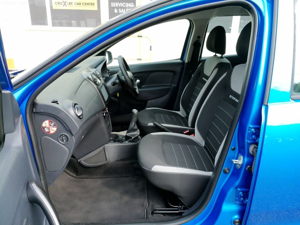 Used Dacia Sandero Stepway 2018 for sale - 76393873: Photo 22