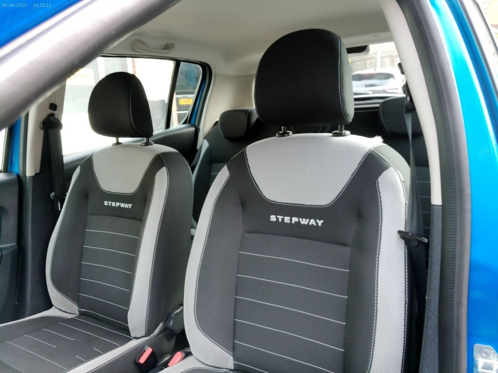 Used Dacia Sandero Stepway 2018 for sale - 76393873: Photo 24