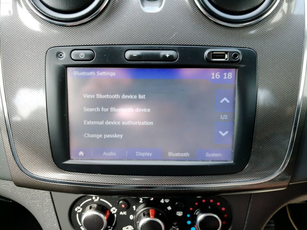 Used Dacia Sandero Stepway 2018 for sale - 76393873: Photo 45