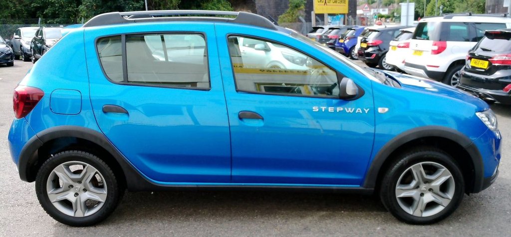 Used Dacia Sandero Stepway 2018 for sale - 76393873: Photo 8