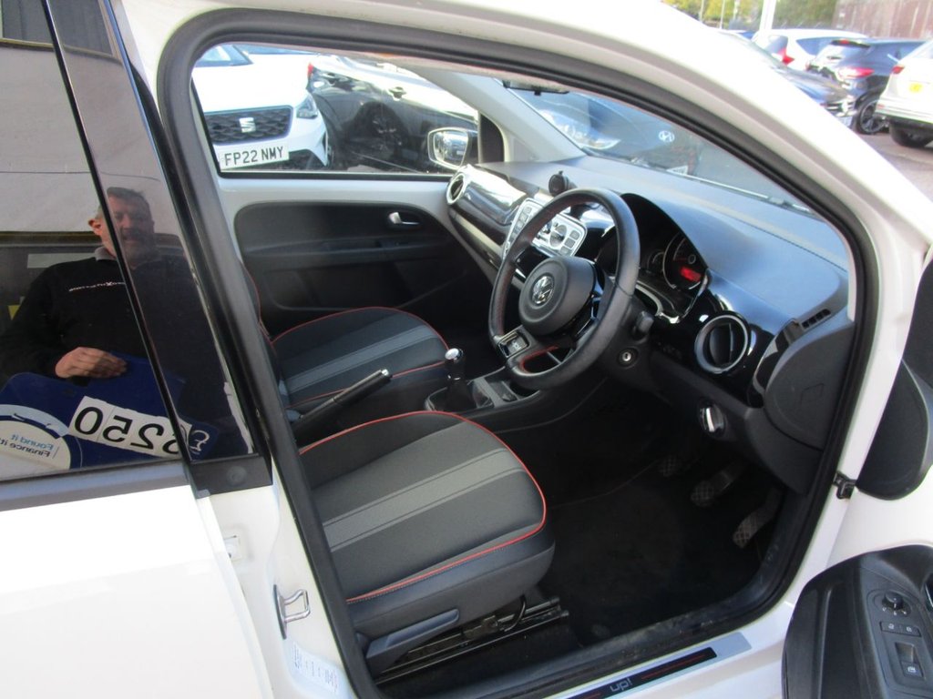 Used Volkswagen up! 2014 for sale - 76393868: Photo 24