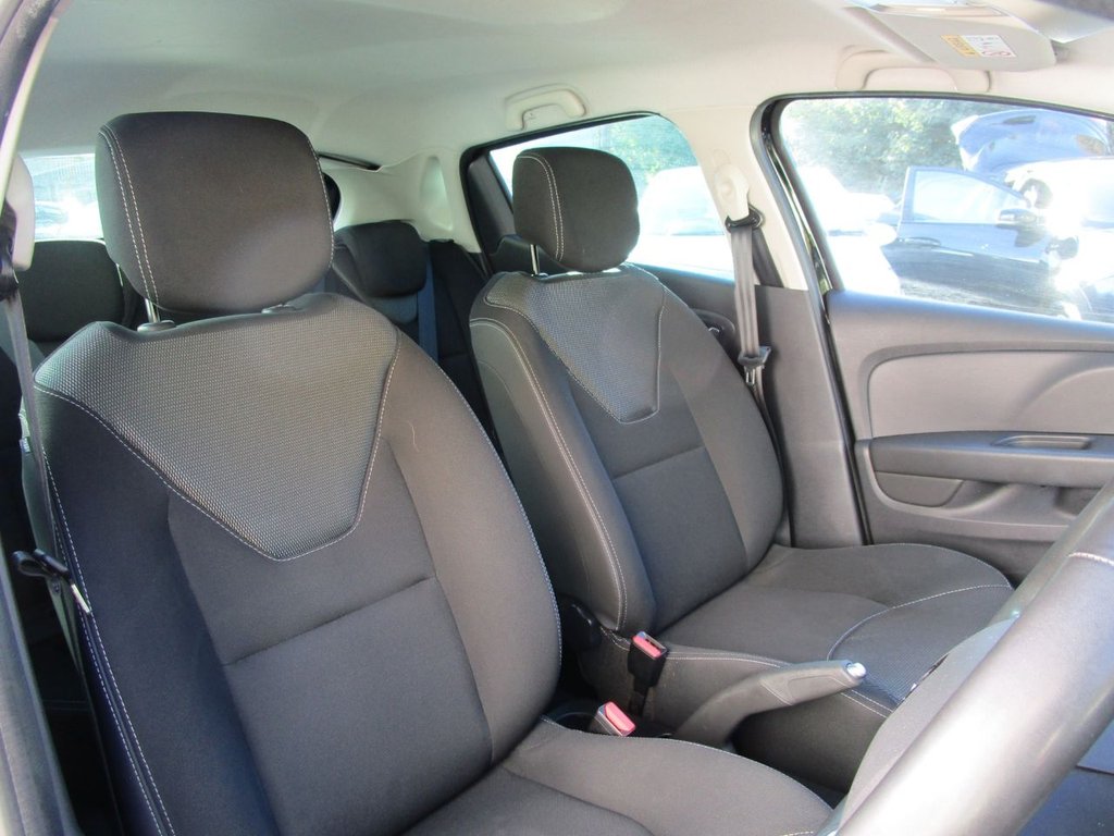 Used Renault Clio 2019 for sale - 76393870: Photo 9