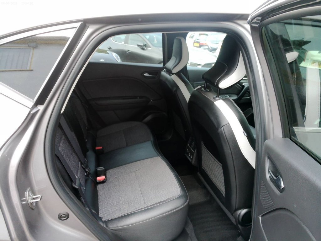 Used Renault Captur 2023 for sale - 76520768: Photo 14