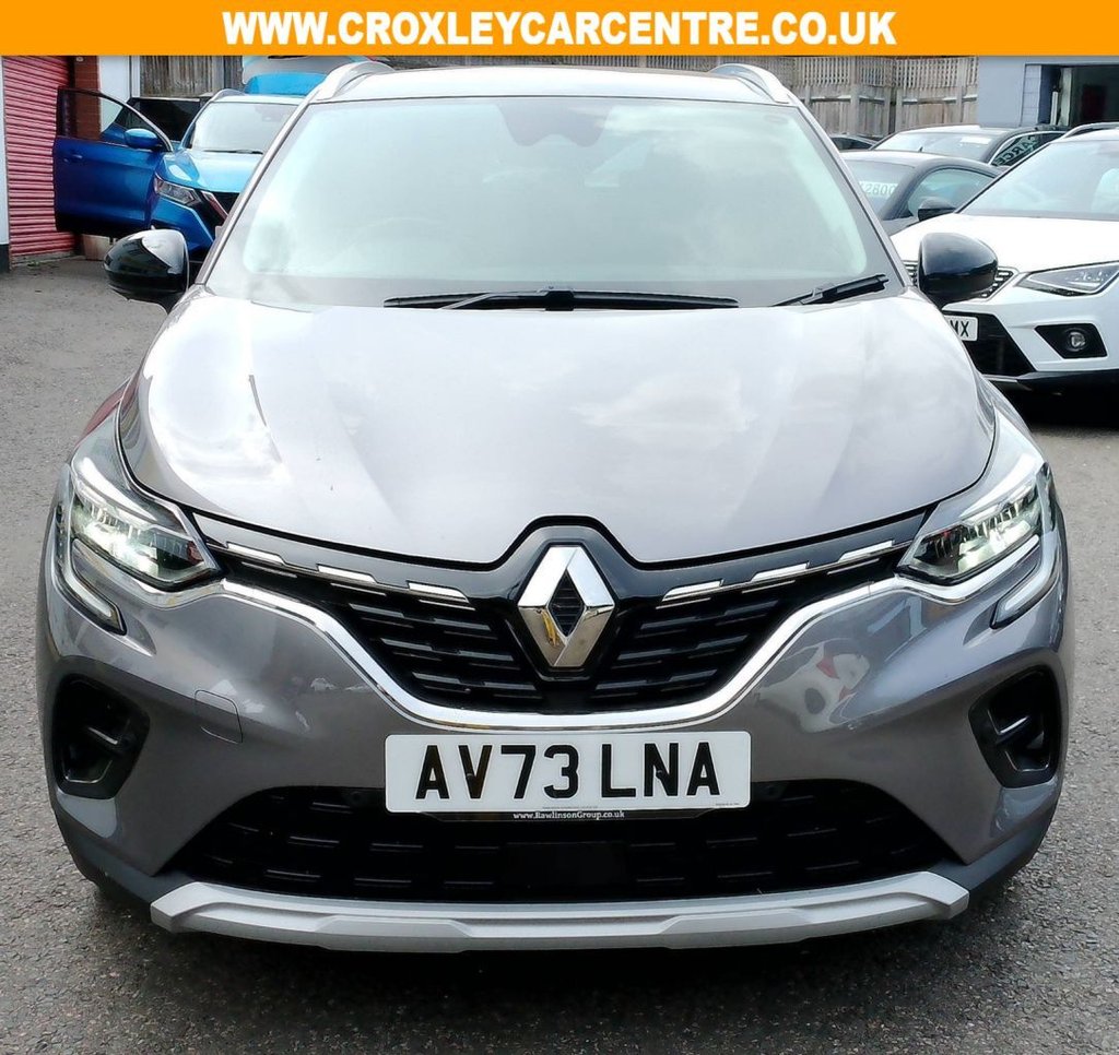 Used Renault Captur 2023 for sale - 76520768: Photo 2