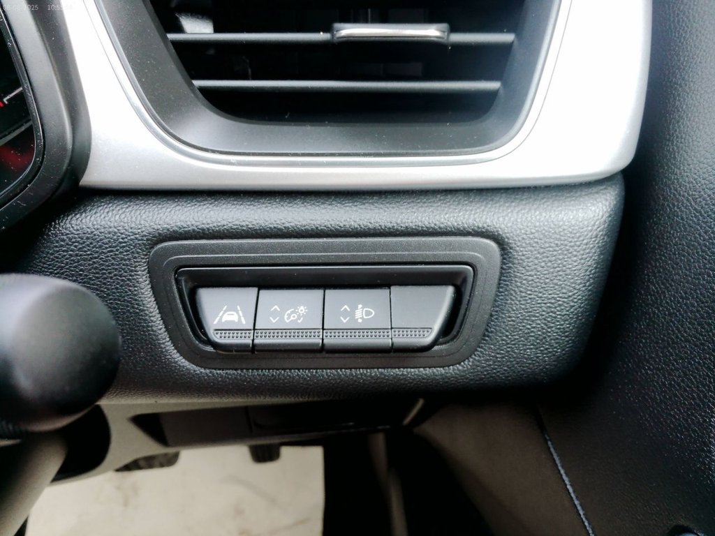 Used Renault Captur 2023 for sale - 76520768: Photo 25