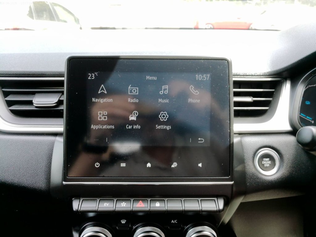 Used Renault Captur 2023 for sale - 76520768: Photo 40