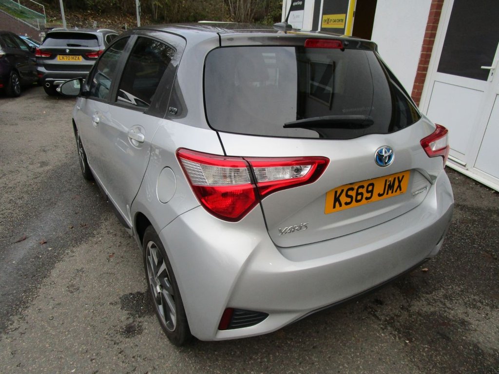 Used Toyota Yaris 2019 for sale - 76595910: Photo 14