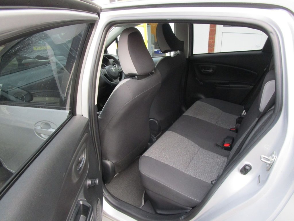 Used Toyota Yaris 2019 for sale - 76595910: Photo 24