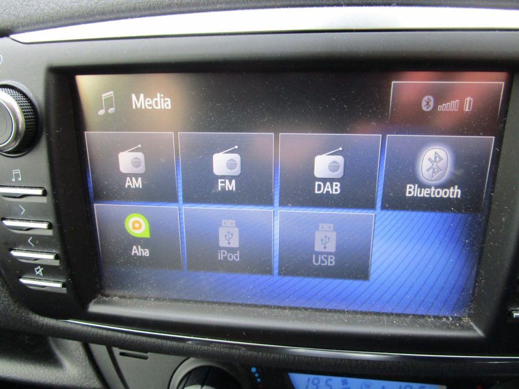 Used Toyota Yaris 2019 for sale - 76595910: Photo 30