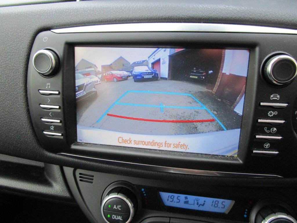 Used Toyota Yaris 2019 for sale - 76595910: Photo 33