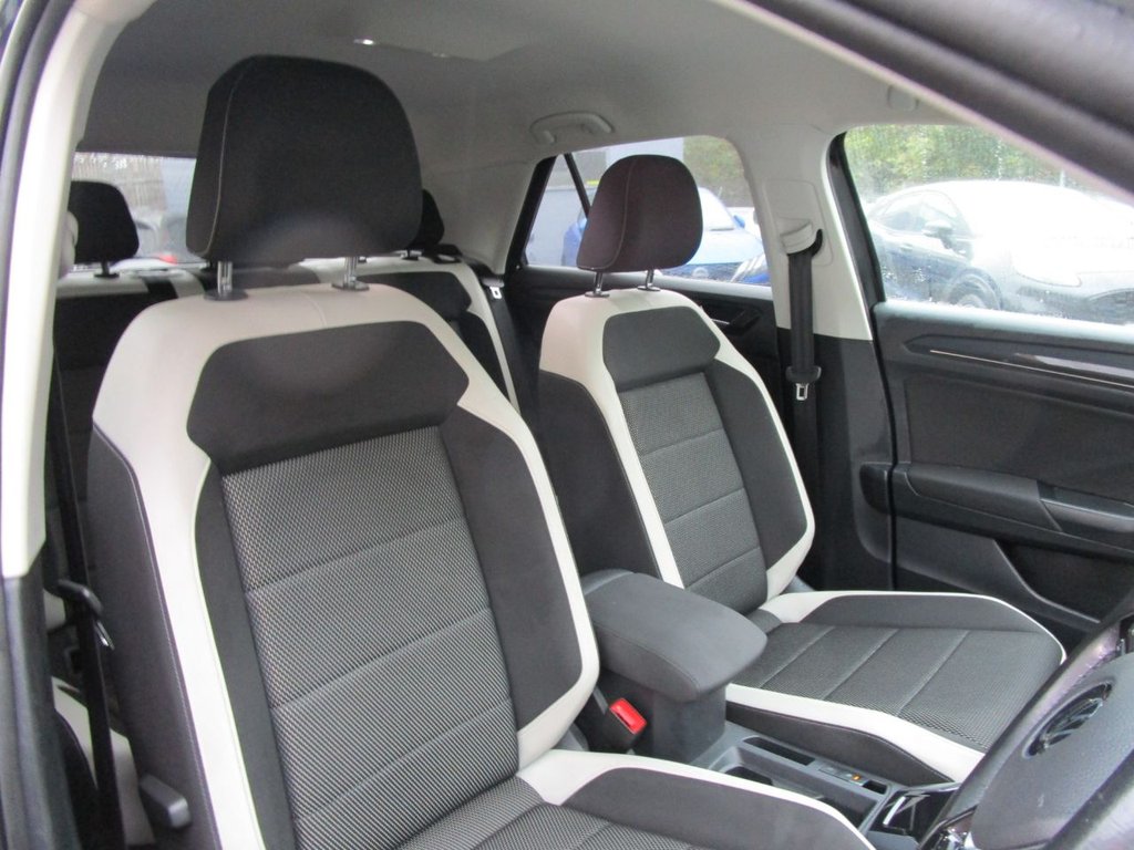 Used Volkswagen T-Roc 2020 for sale - 76430396: Photo 11