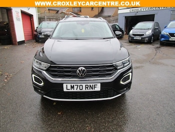 Used Volkswagen T-Roc 2020 for sale - 76430396: Photo
