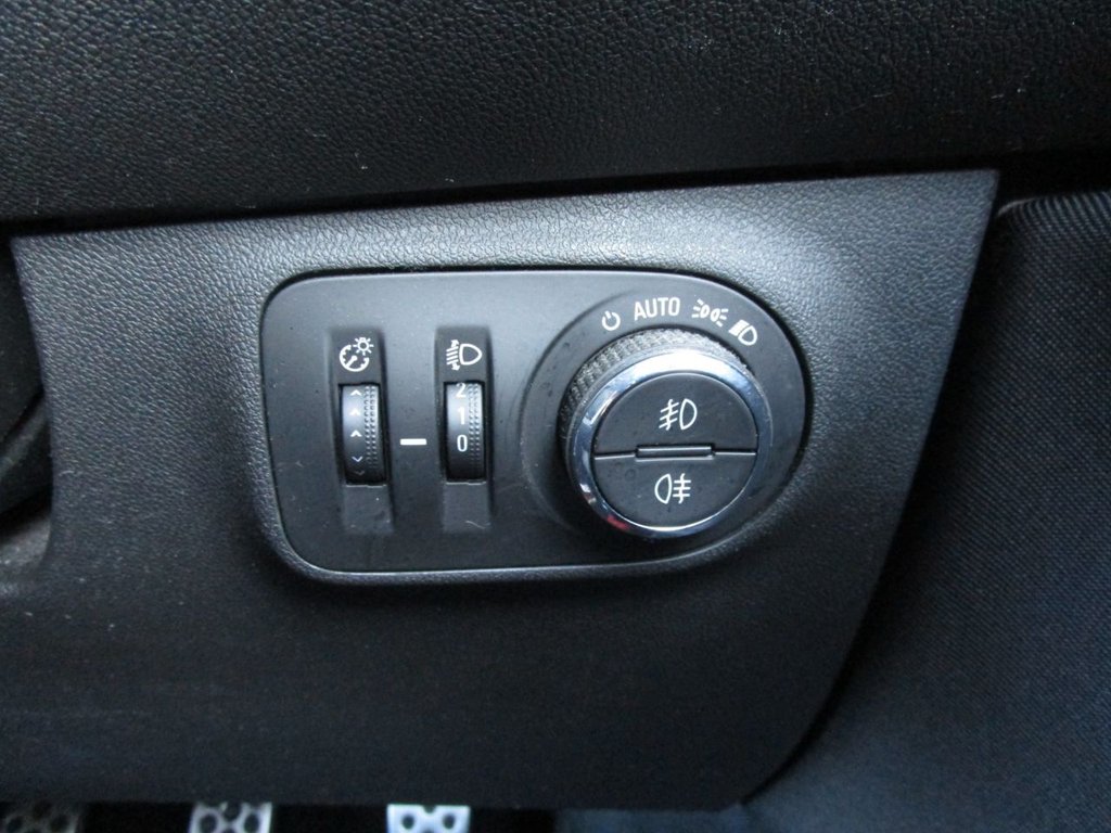 Used Vauxhall Corsa 2015 for sale - 76393895: Photo 16