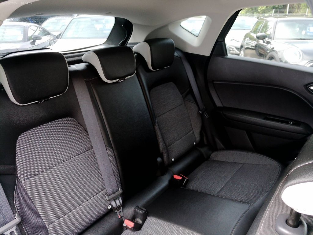 Used Renault Captur 2023 for sale - 76393897: Photo 12