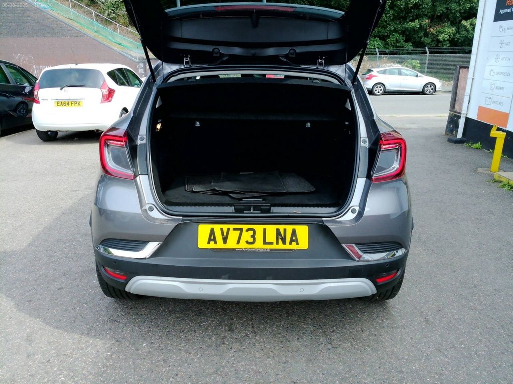 Used Renault Captur 2023 for sale - 76393897: Photo 15