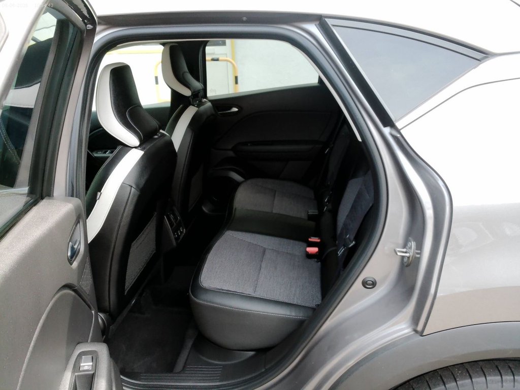 Used Renault Captur 2023 for sale - 76393897: Photo 16