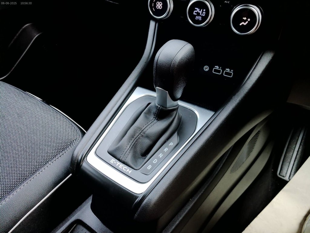 Used Renault Captur 2023 for sale - 76393897: Photo 30