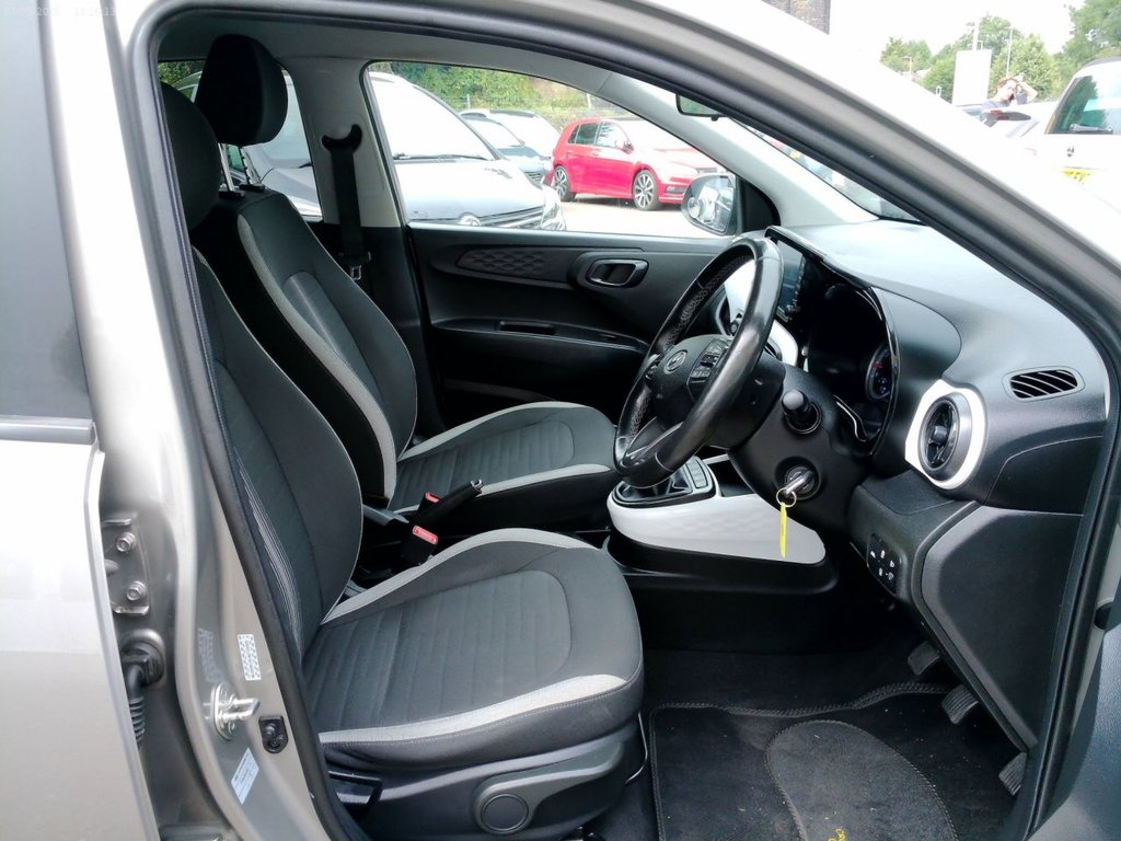 Used Hyundai i10 2022 for sale - 76393900: Photo 12