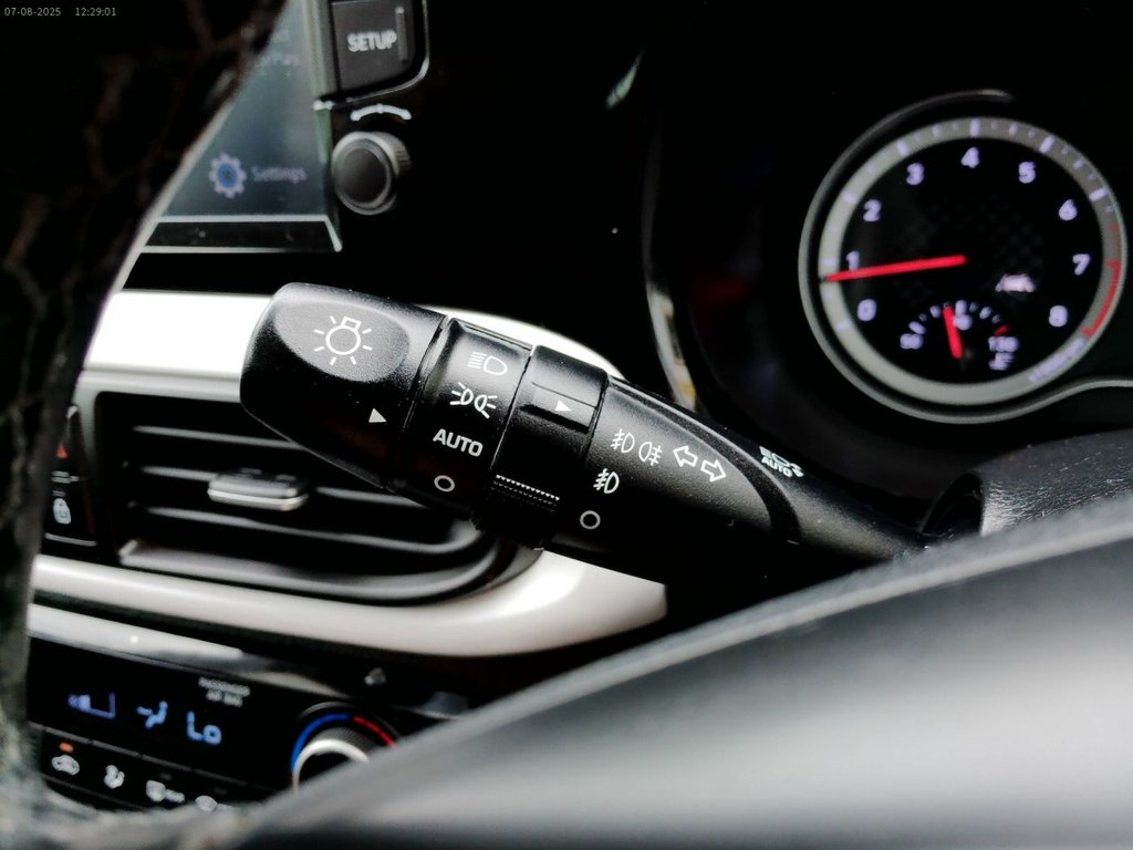 Used Hyundai i10 2022 for sale - 76393900: Photo 31