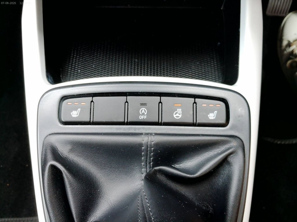 Used Hyundai i10 2022 for sale - 76393900: Photo 34